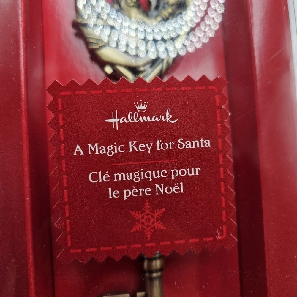 NEW Hallmark A Magic Key For Santa 2006 Collectible Metal Key Christmas